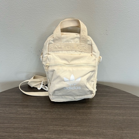 Adidas Originals Micro 2.0 Mini Bag Backpack Wonder White Cream Crossbody - Picture 2 of 10
